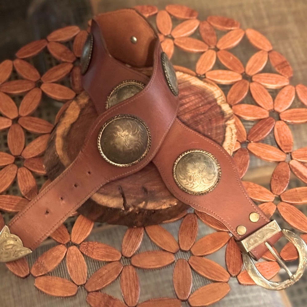 Vintage Moroccan Brown Leather Belt with Silver Large Concho Boho Accents 28.5" - Picture 3 of 16